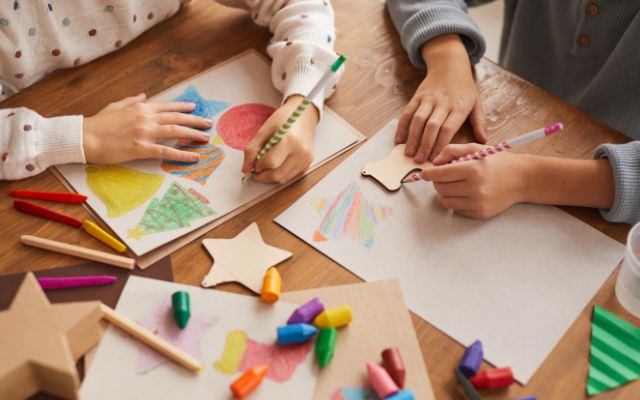 comprar estojos de pintura e manualidades online