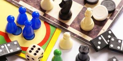 Comprar jogos de tabuleiro e família